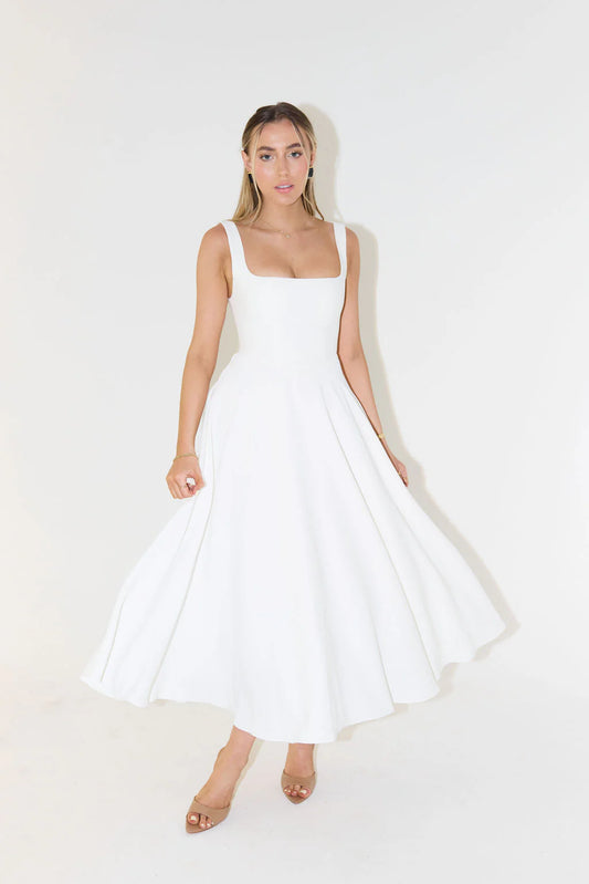Vilindi |Robe à encolure carrée